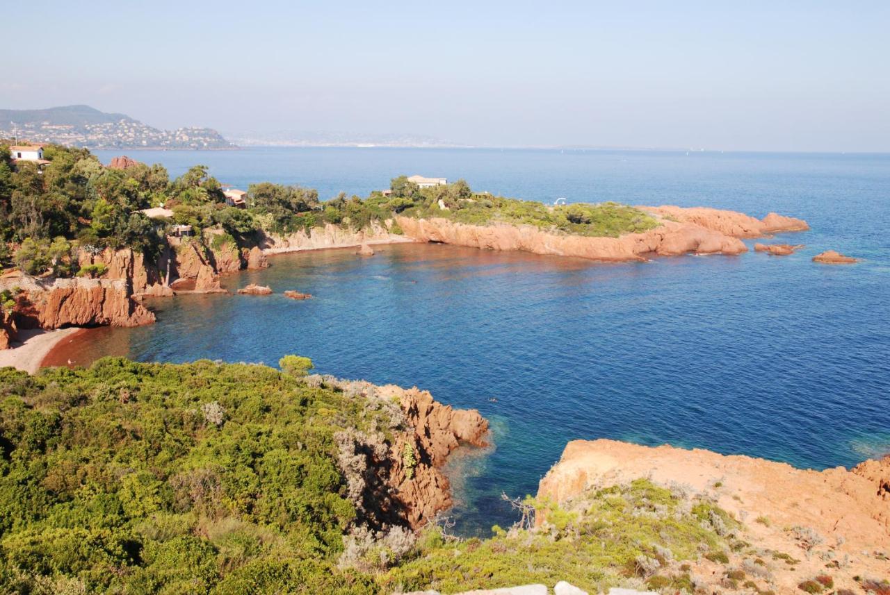 Agay Cap Esterel Le Hameau F2 Clim Plein Sud Dernier Etage Magnifique Vue Mer Saint-Raphaël Extérieur photo