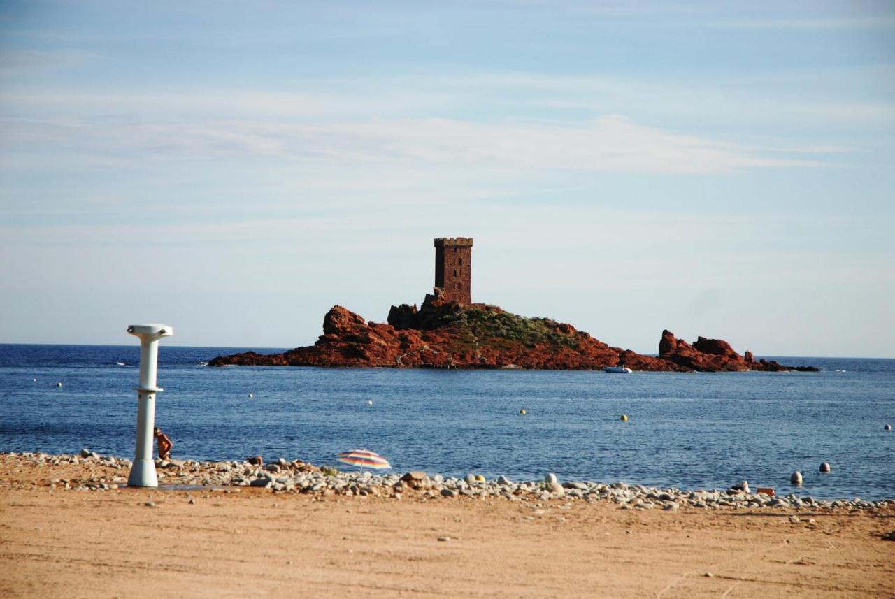 Agay Cap Esterel Le Hameau F2 Clim Plein Sud Dernier Etage Magnifique Vue Mer Saint-Raphaël Extérieur photo
