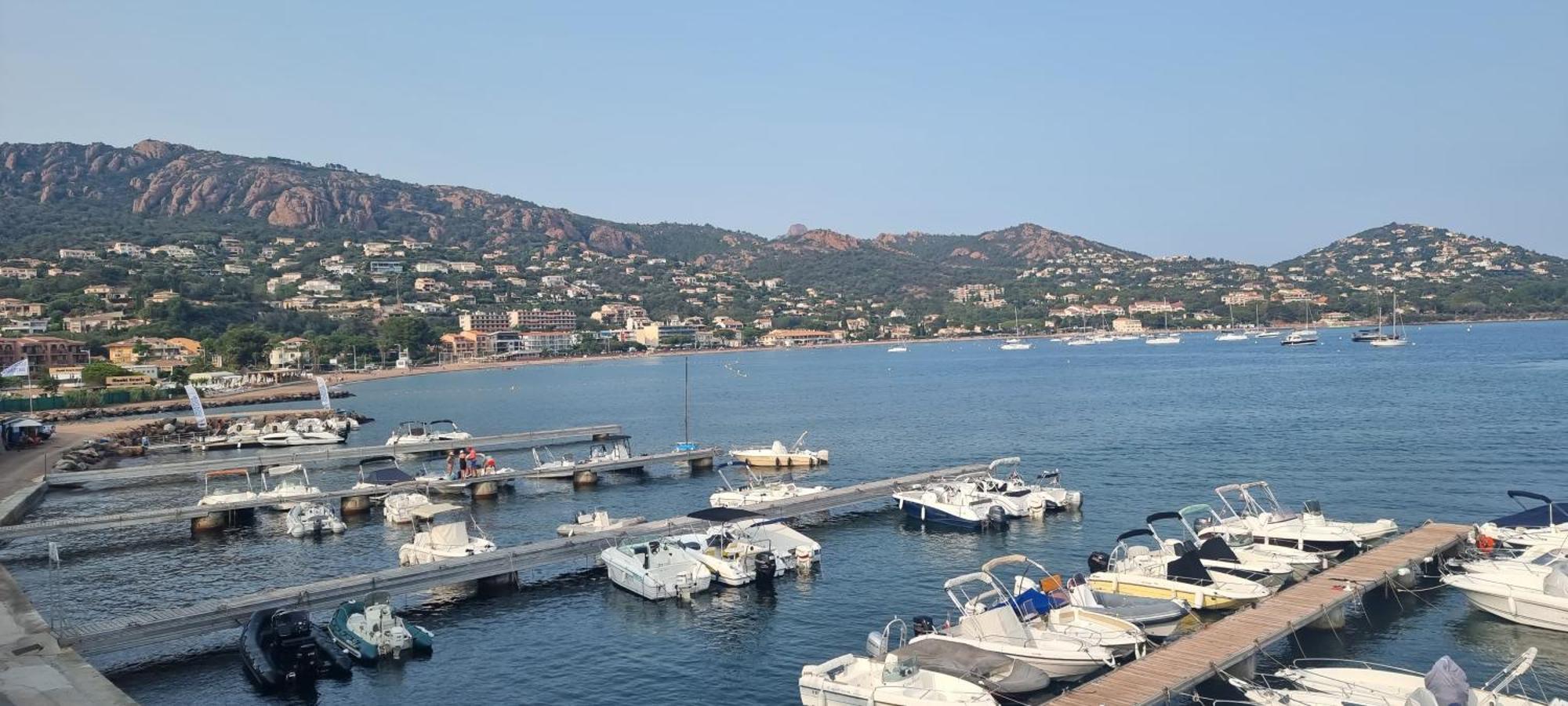 Agay Cap Esterel Le Hameau F2 Clim Plein Sud Dernier Etage Magnifique Vue Mer Saint-Raphaël Extérieur photo
