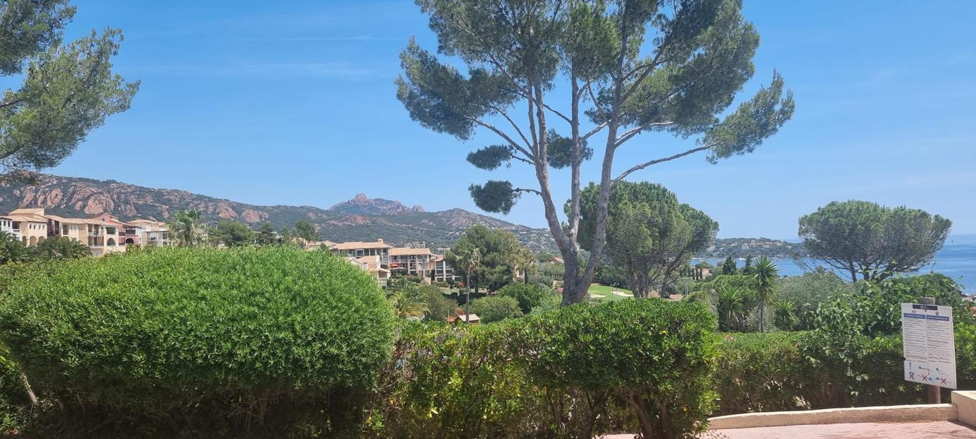 Agay Cap Esterel Le Hameau F2 Clim Plein Sud Dernier Etage Magnifique Vue Mer Saint-Raphaël Extérieur photo