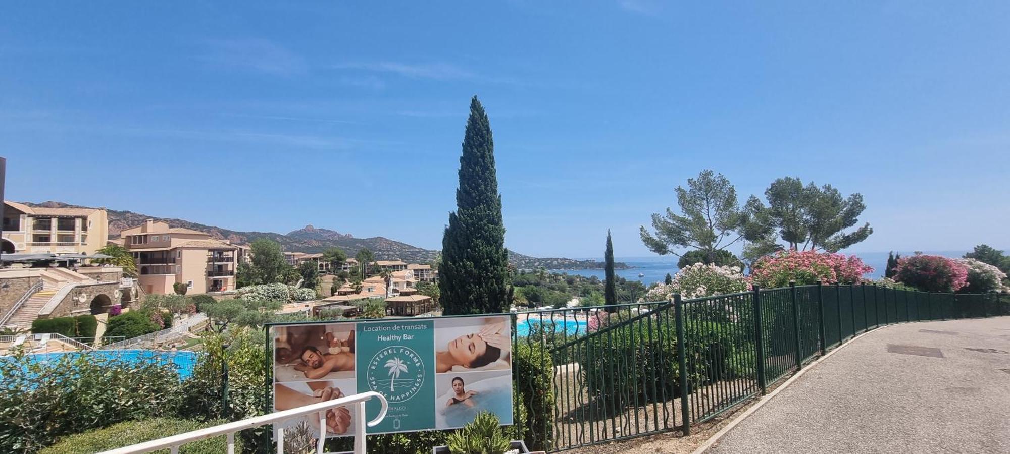 Agay Cap Esterel Le Hameau F2 Clim Plein Sud Dernier Etage Magnifique Vue Mer Saint-Raphaël Extérieur photo